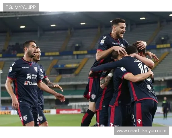 乌迪内斯球迷投掷烟雾弹中断比赛，主队遭联赛警告